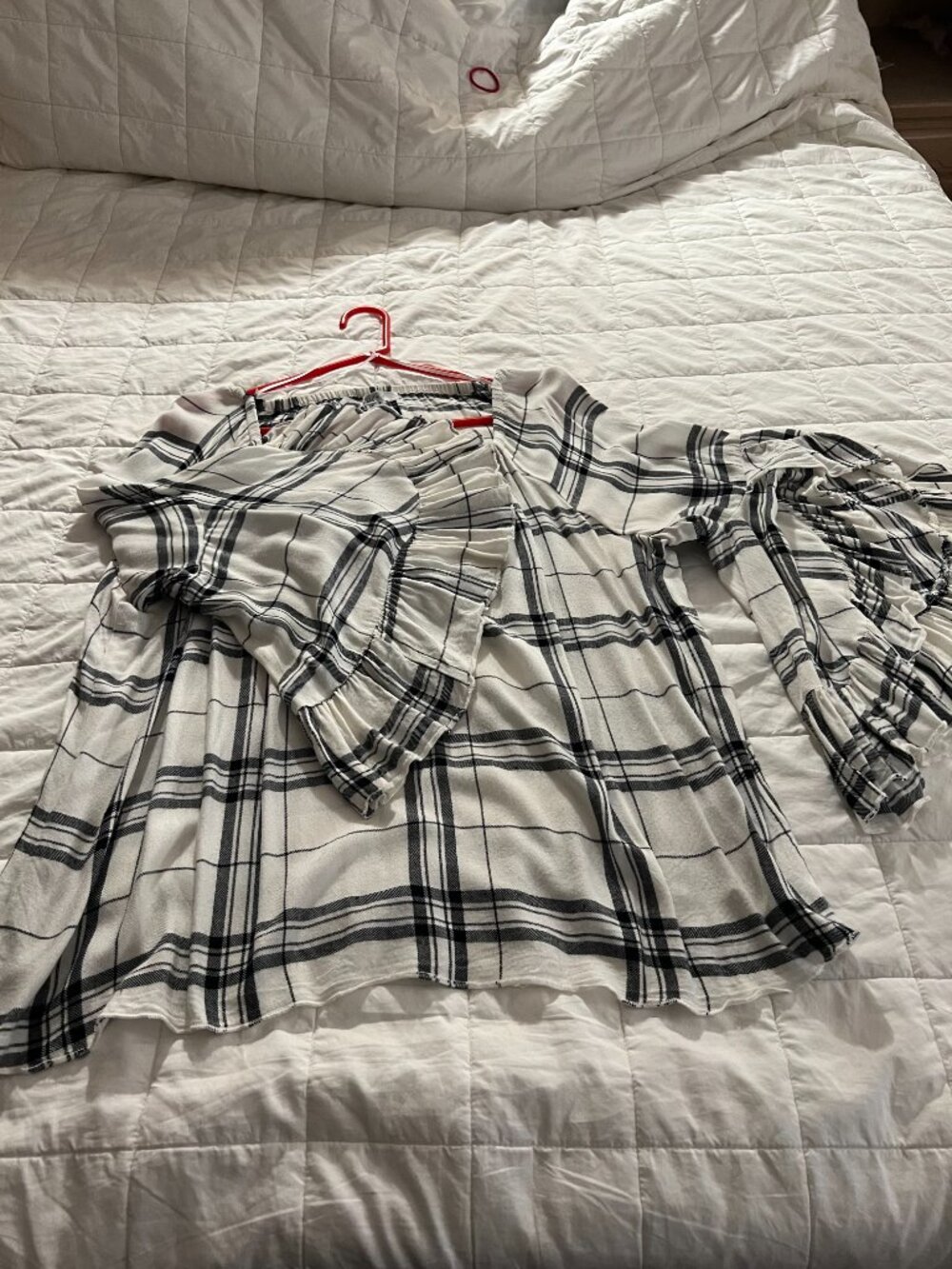 FEVER shirt/blouse w/flair sleeve's